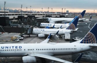 Air Visitors Controllers Nonetheless Struggling to Talk With Pilots: Report