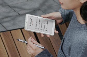 Boox updates in style Palma E Ink system with colour and 5G connectivity