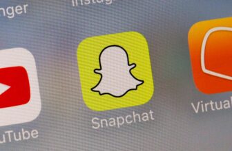 Russia reportedly bans Snapchat and FaceTime